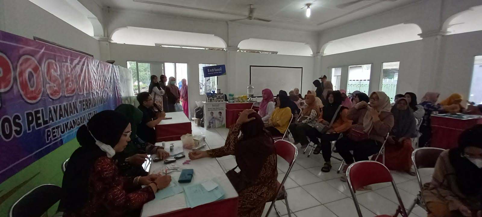 CSR dan Edukasi Lansia Posbindu di Kelurahan Petukangan Utara